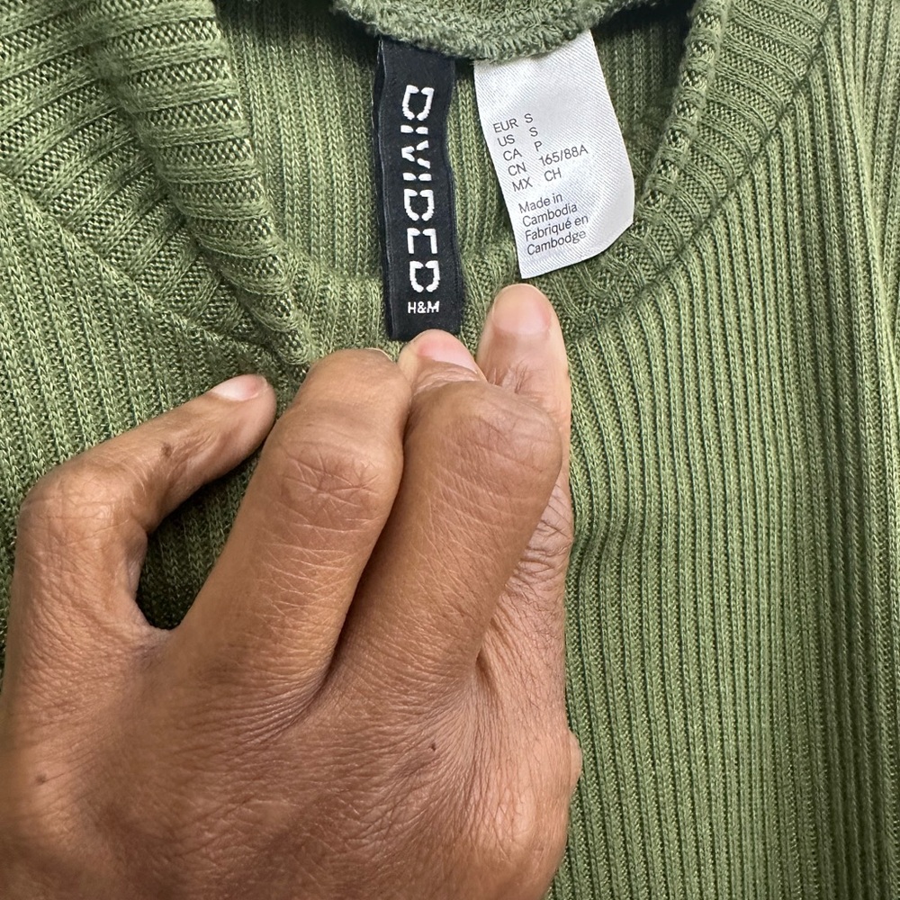 H&M Green Ribbed Knit Top - Picture 2 of 9